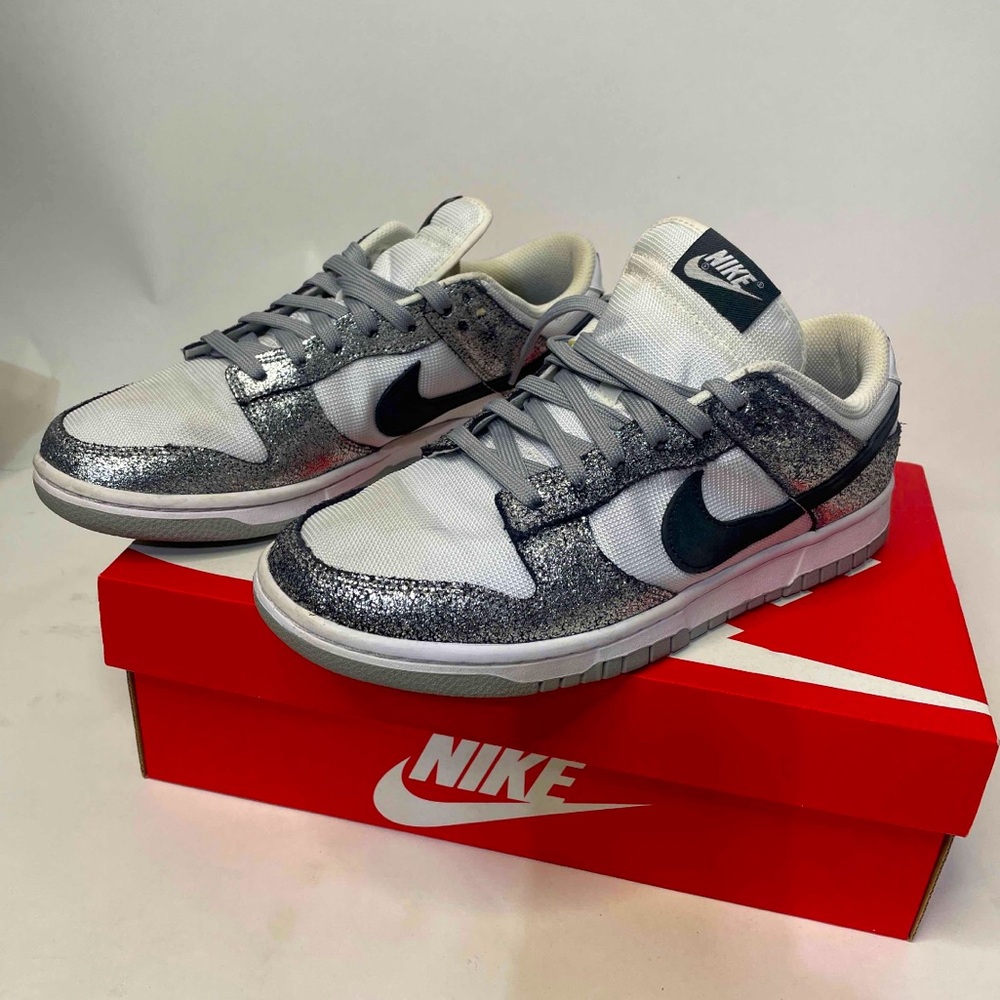 ✨Nike Women’s Dunk Low “Golden Gals” 10W